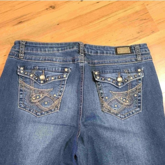 Plus Cropped Earl Jeans relaxed fit plus denim jeans - Picture 7 of 7